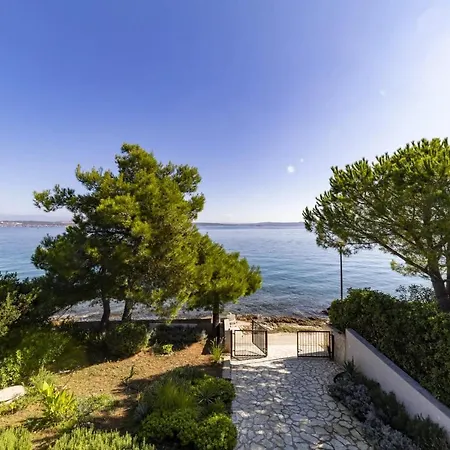 Villa Karmen Adriatica *