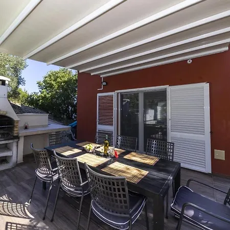 Karmen Adriatica Βίλα *