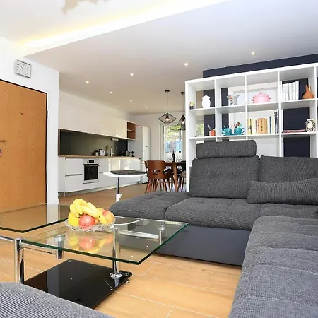 Βίλα Karmen Adriatica Kukljica