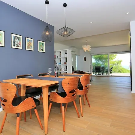 Βίλα Karmen Adriatica *